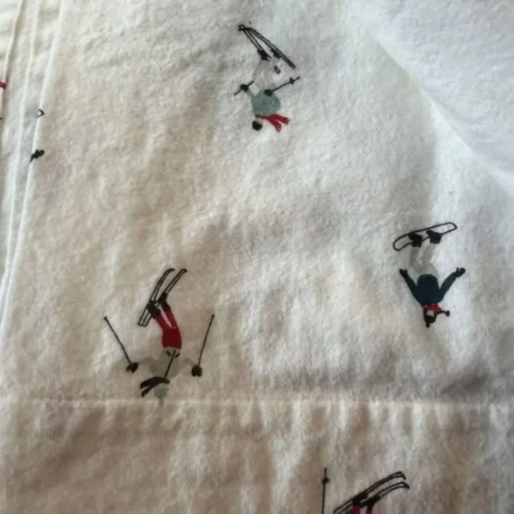 EDDIE BAUER HOME 100% cotton Flannel Queen SIZE flat SHEET SKIER SKIING